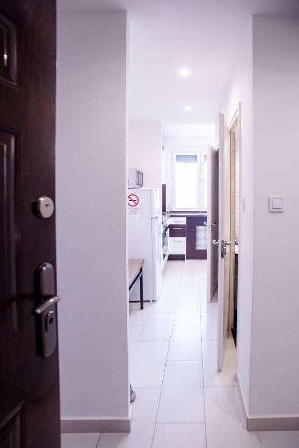Peaceful, Cozy And New Apartment With Balcony Budapest Eksteriør billede
