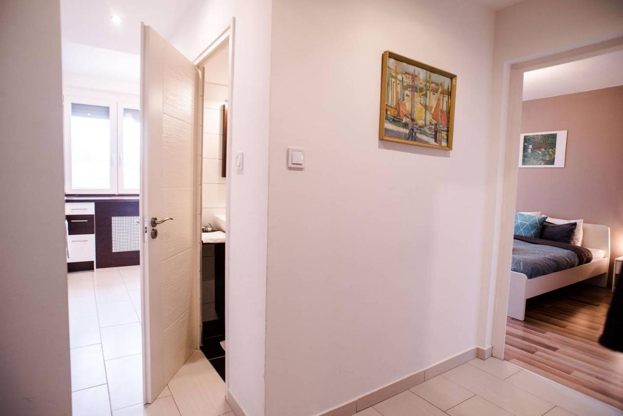 Peaceful, Cozy And New Apartment With Balcony Budapest Eksteriør billede